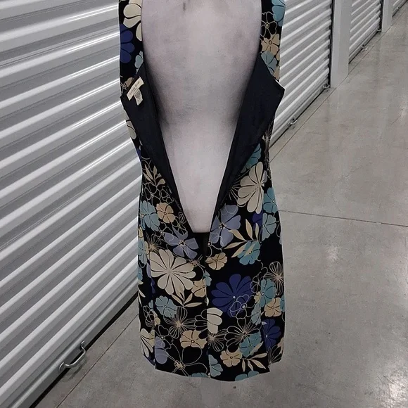 Amanda Smith Dress - Picture 5 of 6